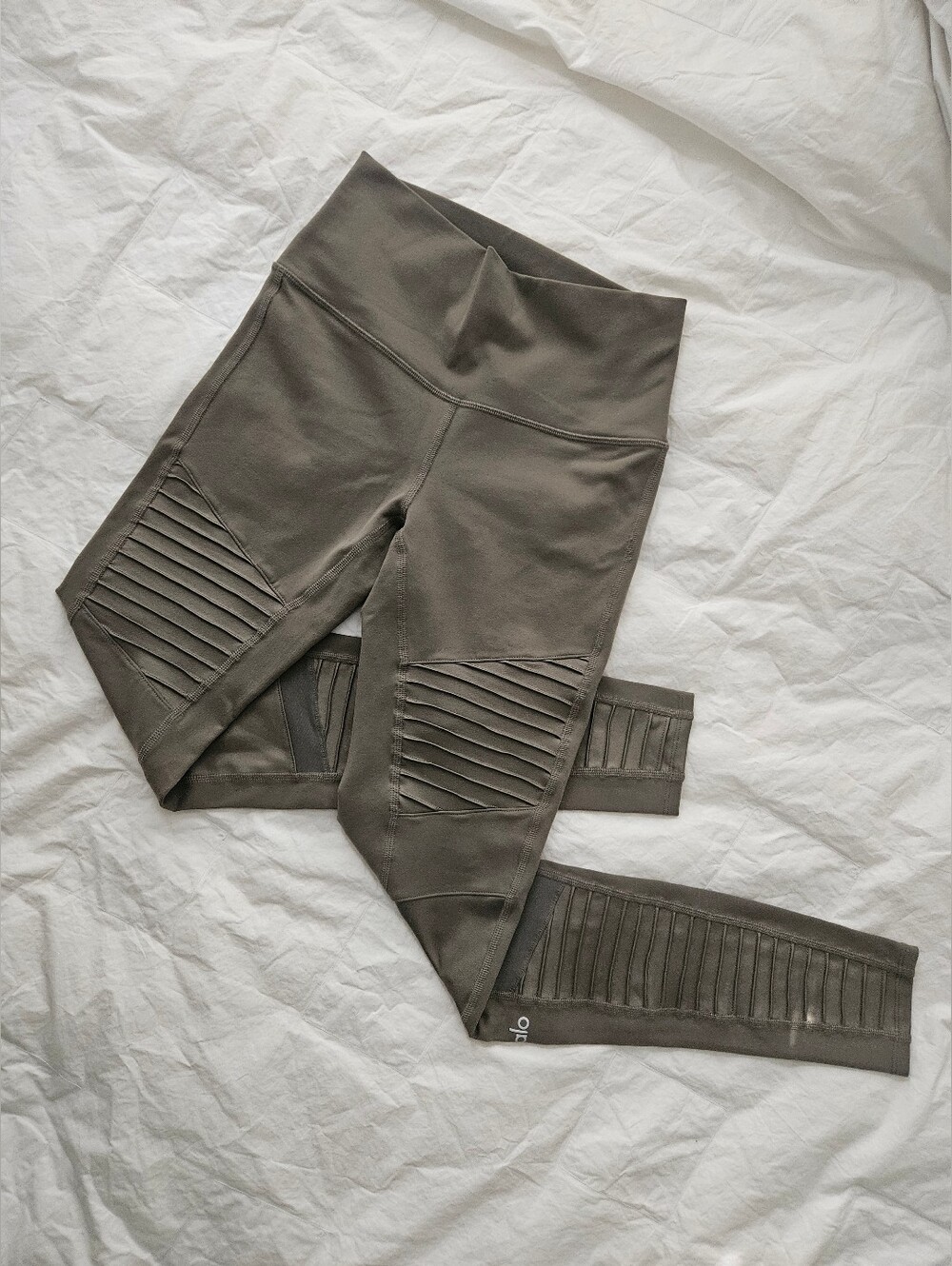 alo Moto Leggings